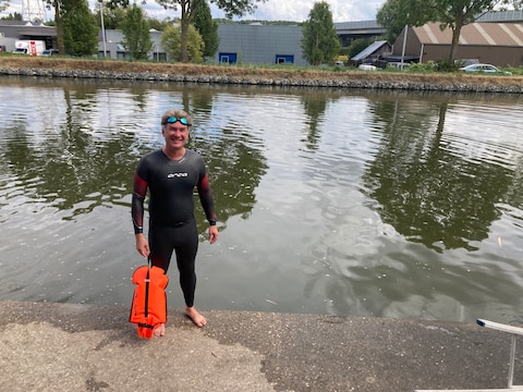 Schepen Stockman wil ook onderzoeken of er in de toekomst een permanente zwemzone kan komen in de Vaart.