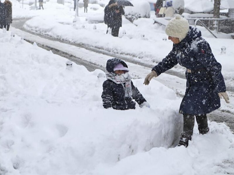 In Istanboel viel vannacht 40 centimeter sneeuw.