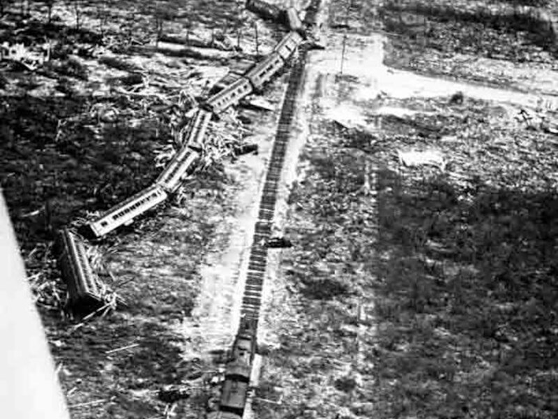 In 1935 werd een volgepakte trein met elf wagons gewoon weggeblazen.
