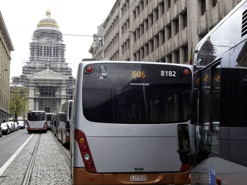 In Brussel staan alle bussen, trams en metro's al sinds zaterdagochtend stil.