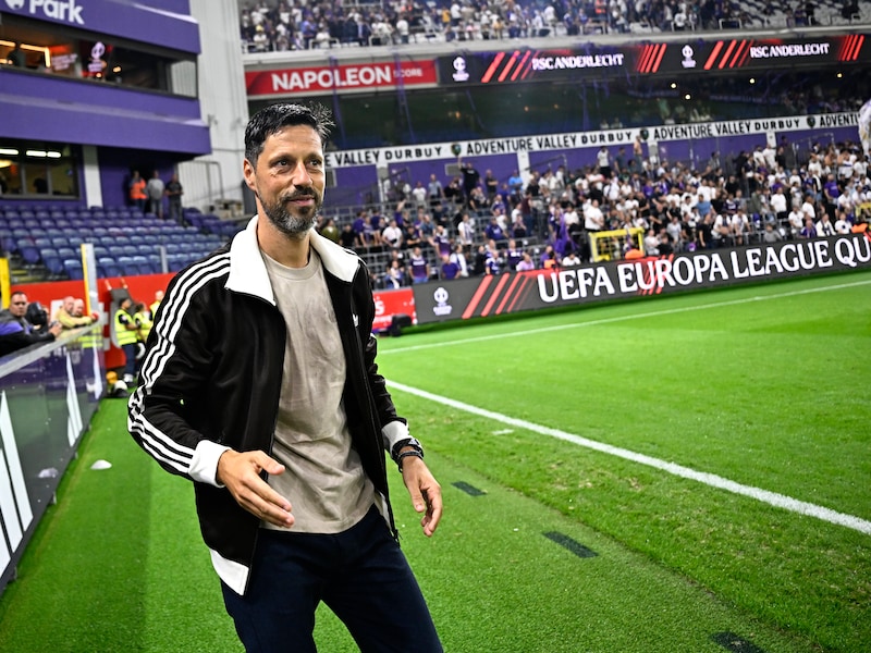 Vítor Bruno prijst de jeugdcoaches van Neerpede: “Ik zou de U9 úren willen laten voetballen in mijn tuin”
