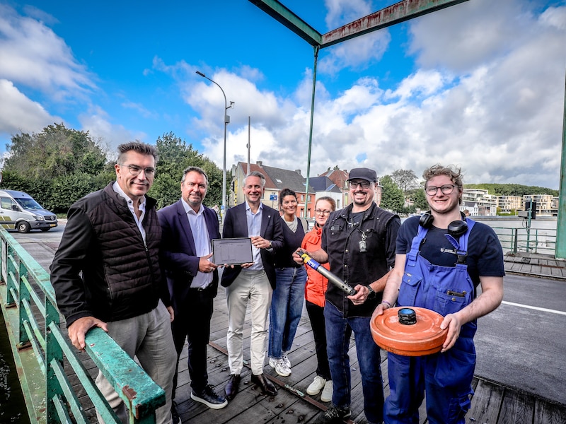 Amper 6 dagen gezwommen in de Brugse reien deze zomer: “Sensoren kunnen soelaas brengen”