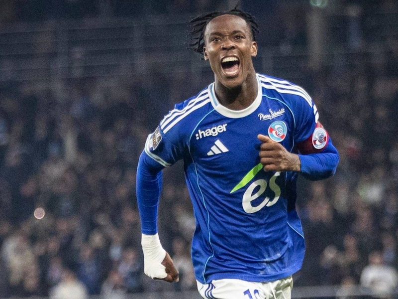 “Aanleiding is een gebrek aan respect”: Strasbourg legt aanvoerder Emmanuel Emegha (ex-Antwerp) zélf match schorsing op