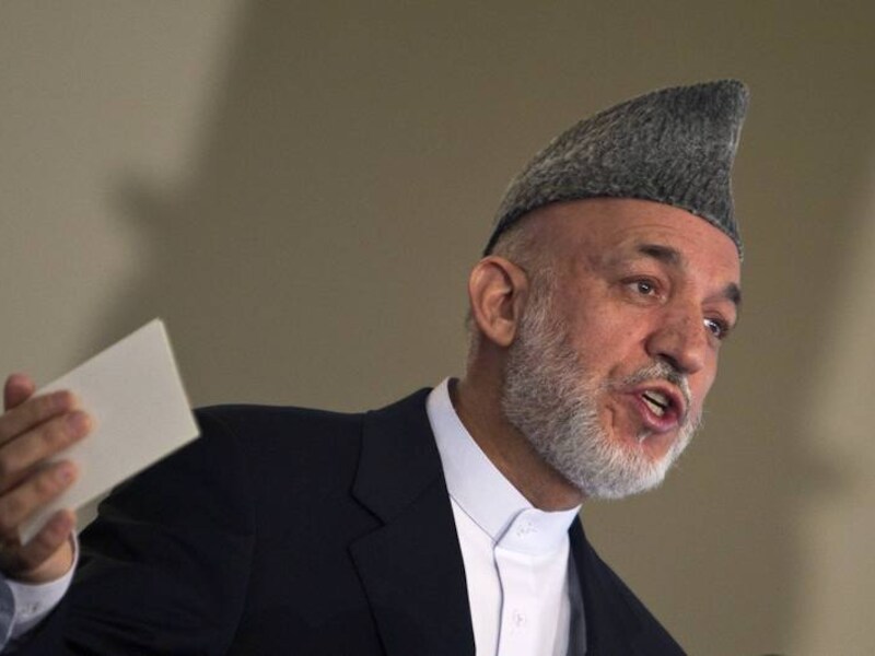 Karzai houdt voet bij stuk en wil geen veiligheidsfirma's meer in Afghanistan.