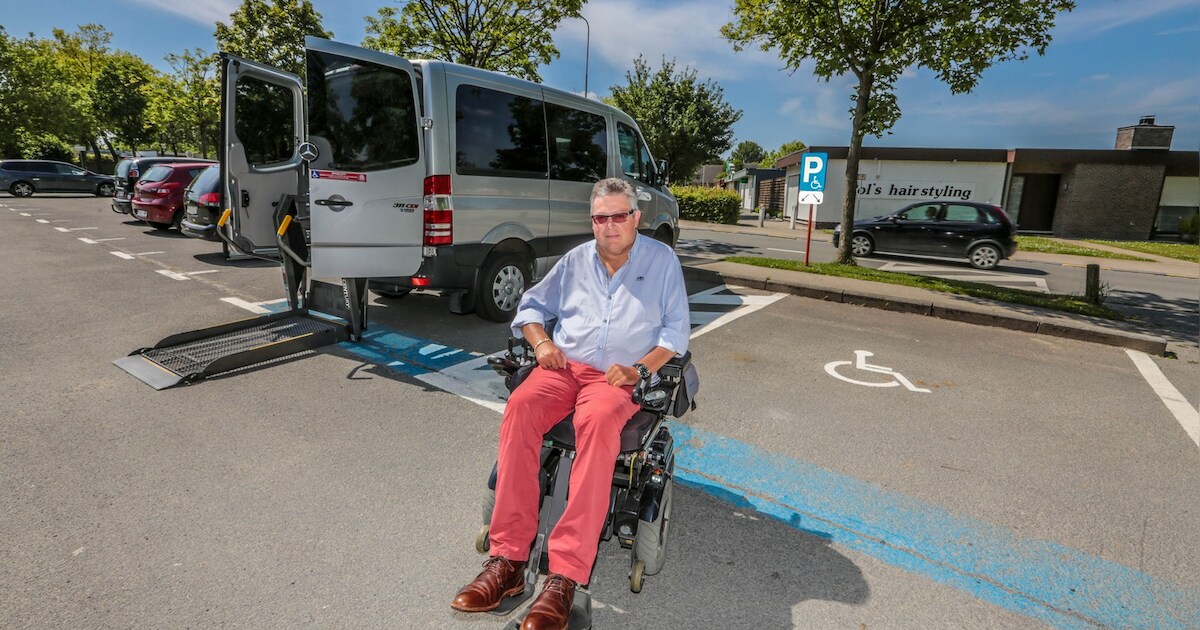 Te krappe parking voor mindervaliden | Regio | HLN.be