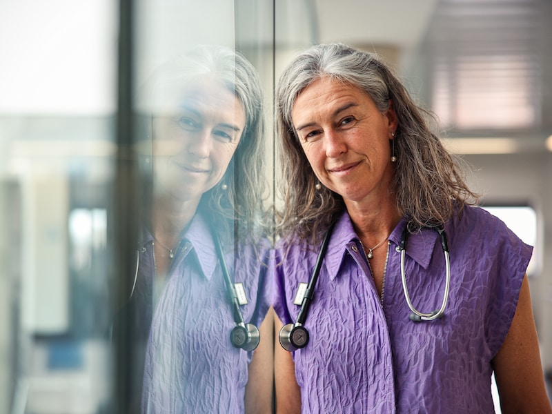 Geriater Ann Vandenbroucke (55) kreeg borstkanker vlak voor 50ste verjaardag, hoe probeert ze nu zelf gezond ouder te worden?