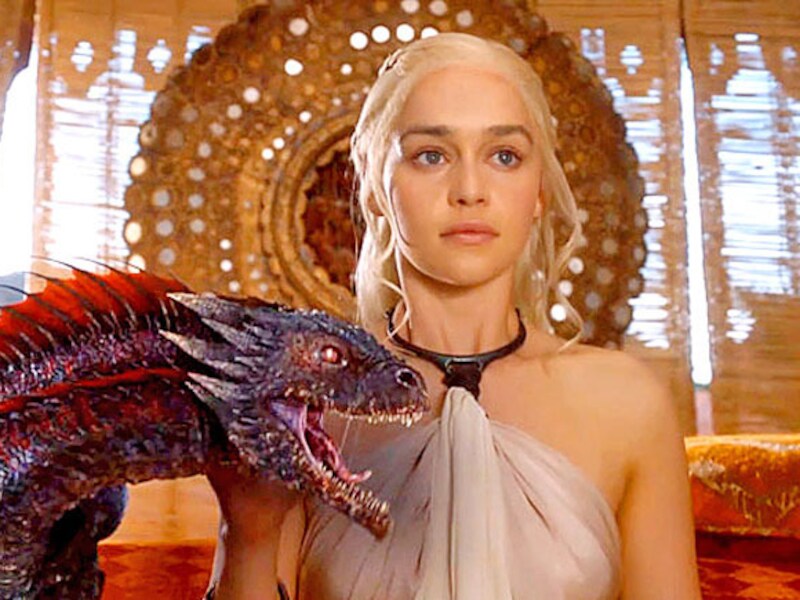 Goed nieuws voor de fans: de HBO-bewerking van 'Game of Thrones' is nog maar halfweg.