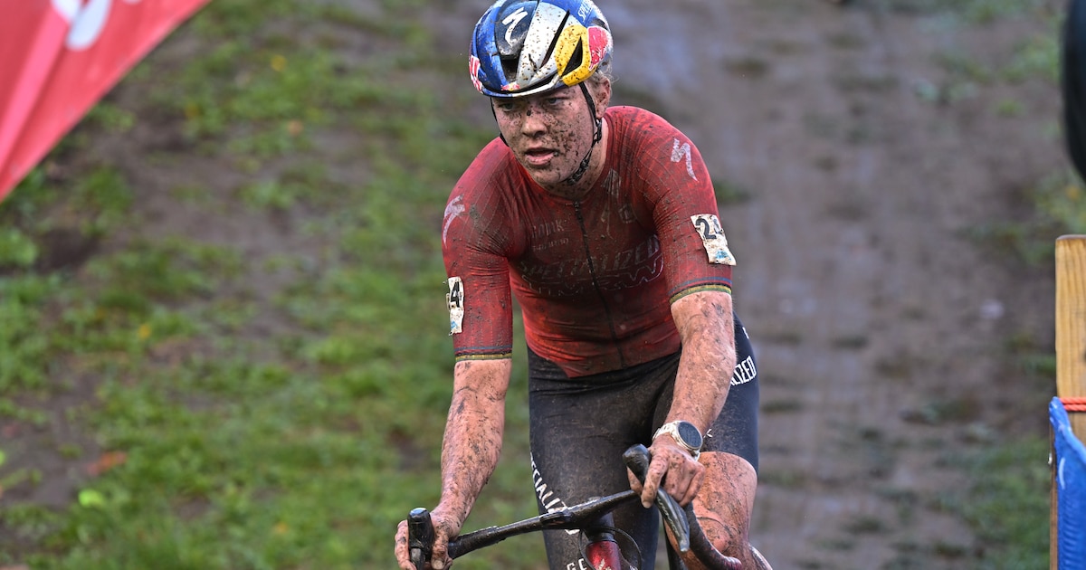 Een meer dan degelijke comeback: Fem van Empel wordt knap vierde bij eerste veldrit na jaar wielerpa
