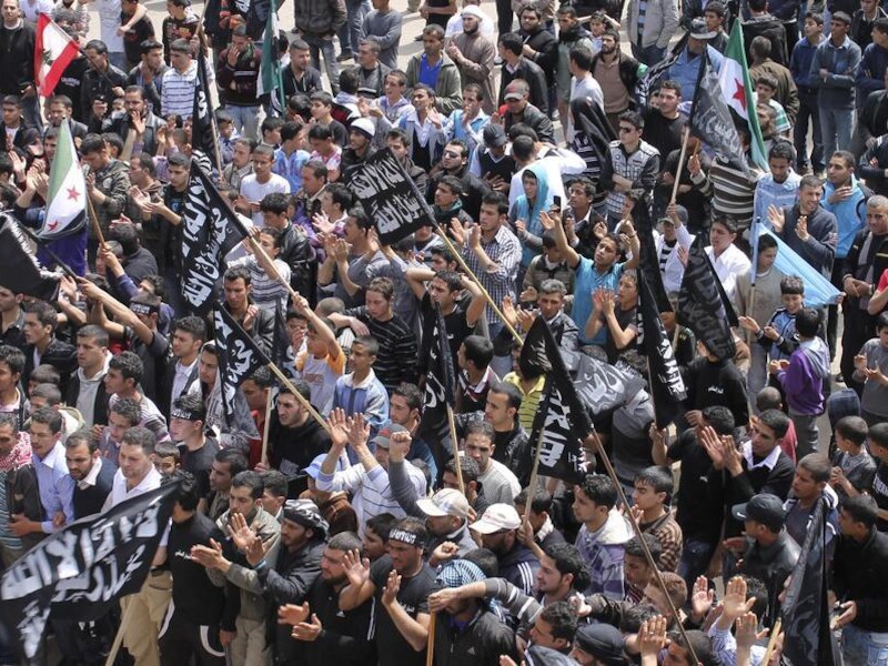 Syrisch-Libanees protest tegen Assad in Wadi Khaled.