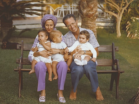 Boudewijn en Fabiola op 19 mei 1979: toen duidelijk werd dat ze geen kinderen konden krijgen, werden ze papa en mama van àlle kinderen in België. 