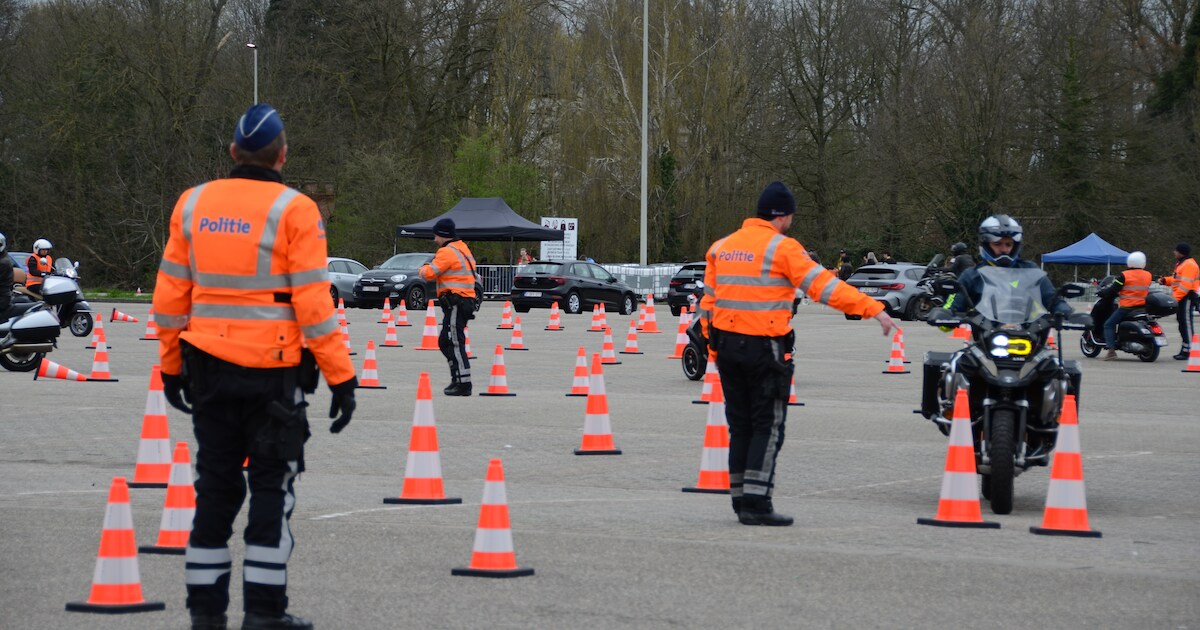 Politie neemt voor tweede jaar op rij deel aan ‘Dag van de Motorrijder ...