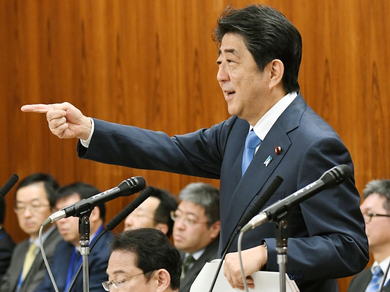Japans premier Shinzo Abe zei vandaag in het Japanse parlement dat Noord-Korea al in staat is om raketten met saringas af te vuren.
