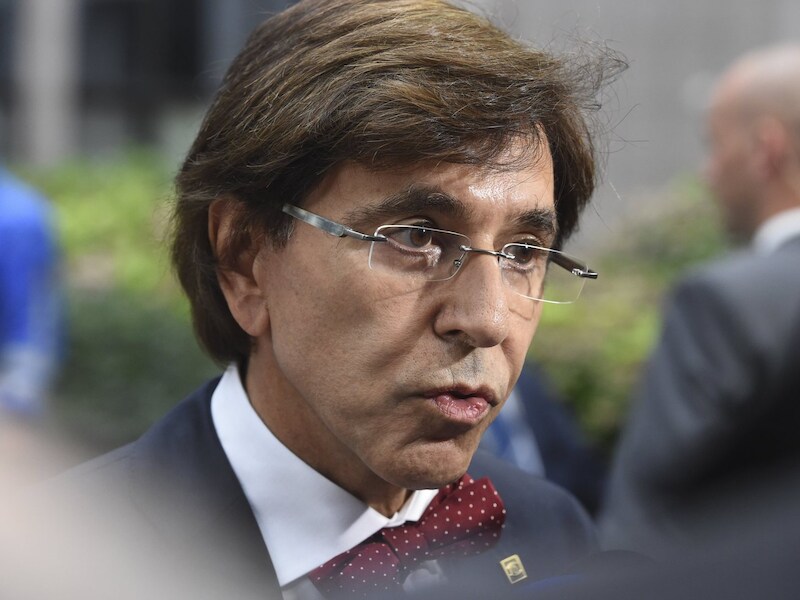 Di Rupo is niet te spreken over de Zweedse coalitie: "Een mokerslag."
