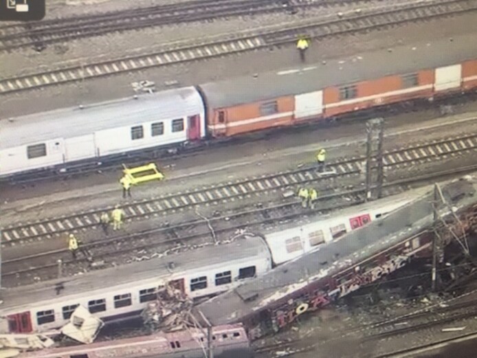 Vlaamse cameraman zegt sorry na beelden treinramp Buizingen op Netflix ...