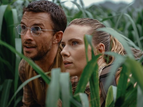 Scarlett Johansson en Jonathan Bailey in ‘Jurassic World Rebirth’