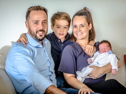 Een tweede zoontje voor burgemeester Gauthier Defreyne en zijn partner Manon Van Daele. 