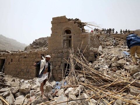 De ravage is groot in Hajer Akash nabij Sanaa.
