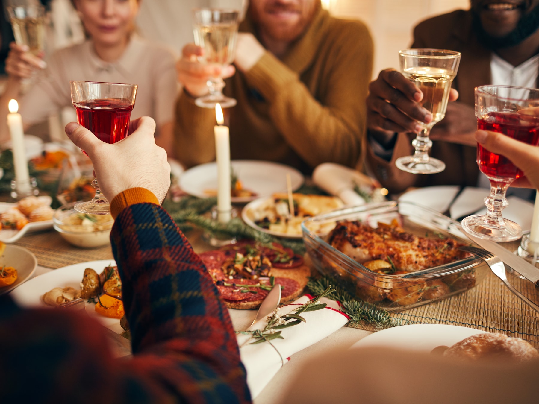 VODO Schelle trakteert dertigtal mensen op gratis feestmaal: “Iedereen verdient het om eens in de watten gelegd te worden”