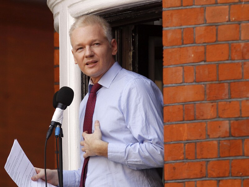 Assange zit nog altijd in de Ecuadoraanse ambassade in Londen.