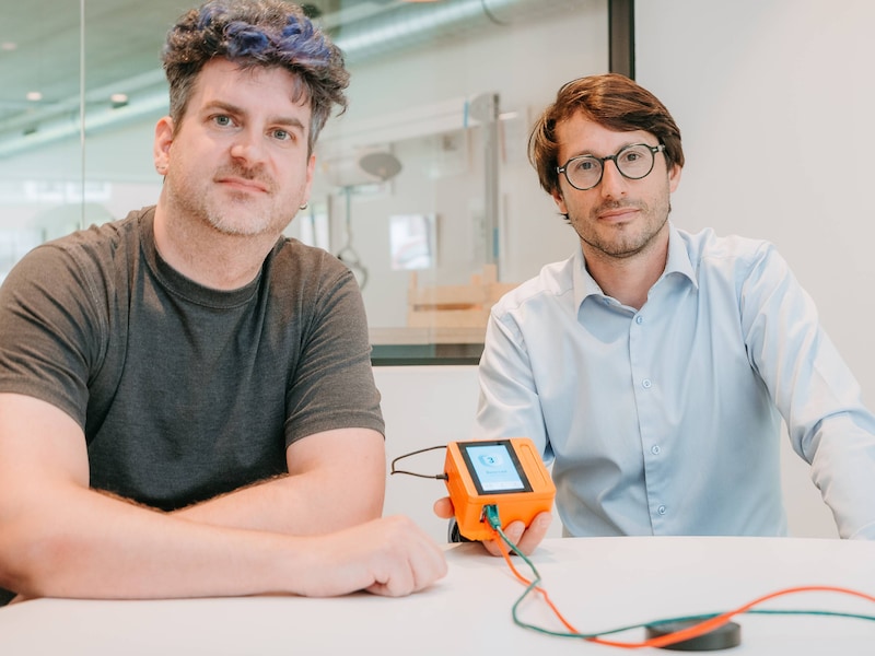 Dit oranje bakje is nieuw wapen tegen phishing: Gentse prof vindt toestel uit dat je beschermt tegen oplichters