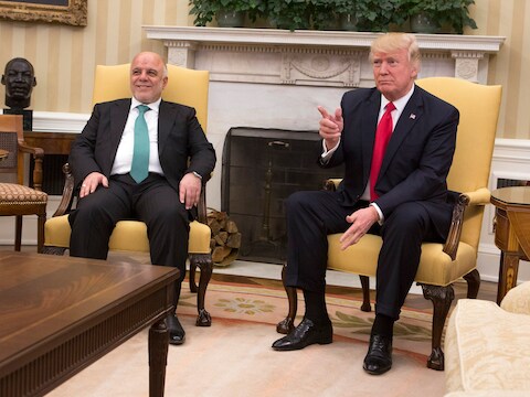 De Iraakse president Haider al-Abadi in het Witte Huis met de Amerikaanse president Donald Trump.