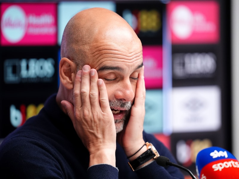 Pep Guardiola feliciteert Arsenal, maar spreekt zich niet uit over verwachte exit bij City: “Ik heb nog een jaar contract” 