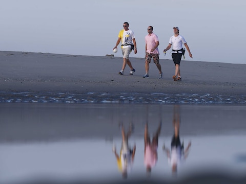Een verkwikkende wandeling blijkt ideaal om de hersenen te stimuleren.