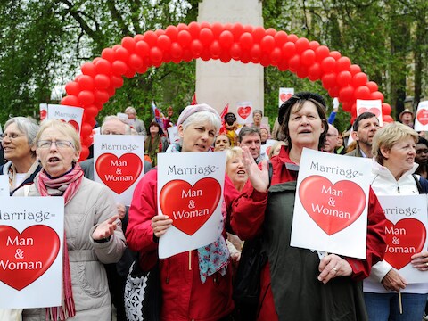Maandag protesteerden tegenstanders van het homohuwelijk nog in Londen.