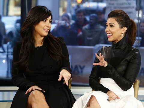 Kim Kardashian en grapjas Kourtney.