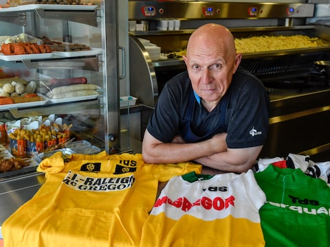 Hij won de Ronde van Zwitserland en opende na zijn carrière iconische frituur Wil Frit: oud-wielrenner Wilfried Wesemael (76) overleden