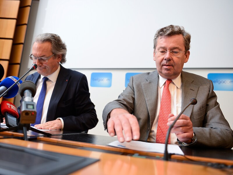 Didier Bellens rechts naast zijn voogdijminister Labille (PS).