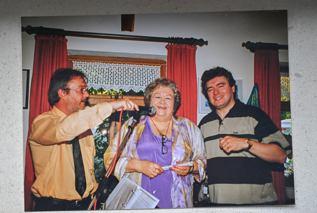 Hans Van den Stock over zijn 'moe' Ann Petersen, 30 jaar 'Thuis': “Ze was  een ster die licht verspreidde” | Foto | hln.be