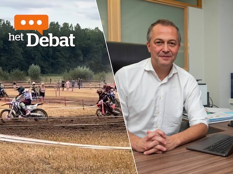 Burgemeester Egbert Lachaert blijft achter de cross in Munte staan