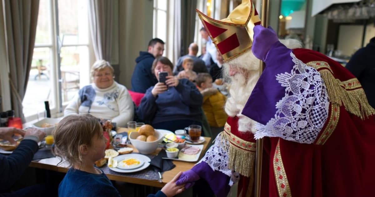 Sinterklaas trekt op 7 december door Deurne