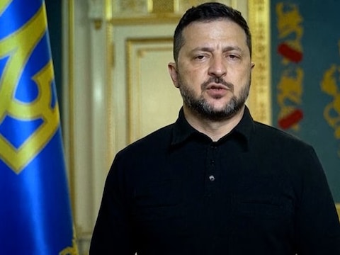 Kiev kondigt staakt-het-vuren af voor komst Amerikaanse gezanten, met plan “om oorlog te beëindigen” - Vier doden door Russische aanval op Oekraïense stad
