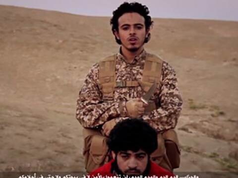 In de video onthoofdt 20-jarige Bilal Hadfi een gevangene in Syrië. Hadfi blies zich op 13 november nabij het Stade de France. De Fransman liep nog een tijd lang school in Diest.