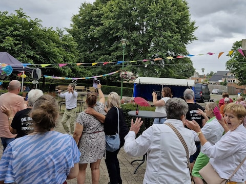 Woonzorgcentrum De Kleine Kasteeltjes in Brecht zet op zaterdag 22 augustus de deuren open voor het jaarlijkse tuinfeest (illustratiebeeld)