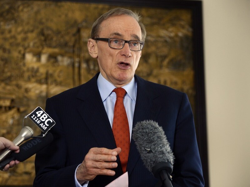 De Australische minister van buitenlandse zaken Bob Carr.