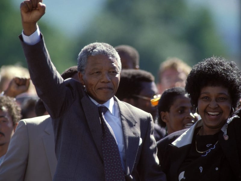Nelson Mandela na zijn vrijlating in 1990.