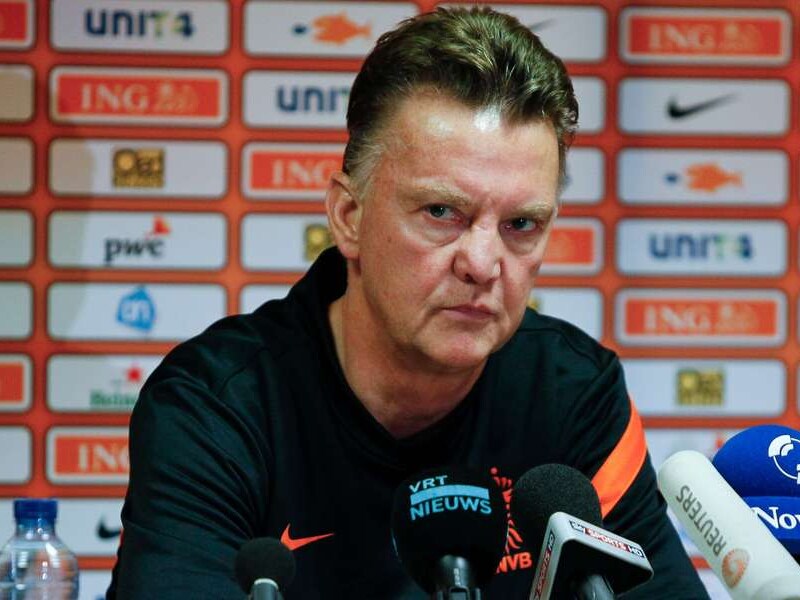 Op de persconferentie van vandaag stond de babbel van Van Gaal weinig stil.