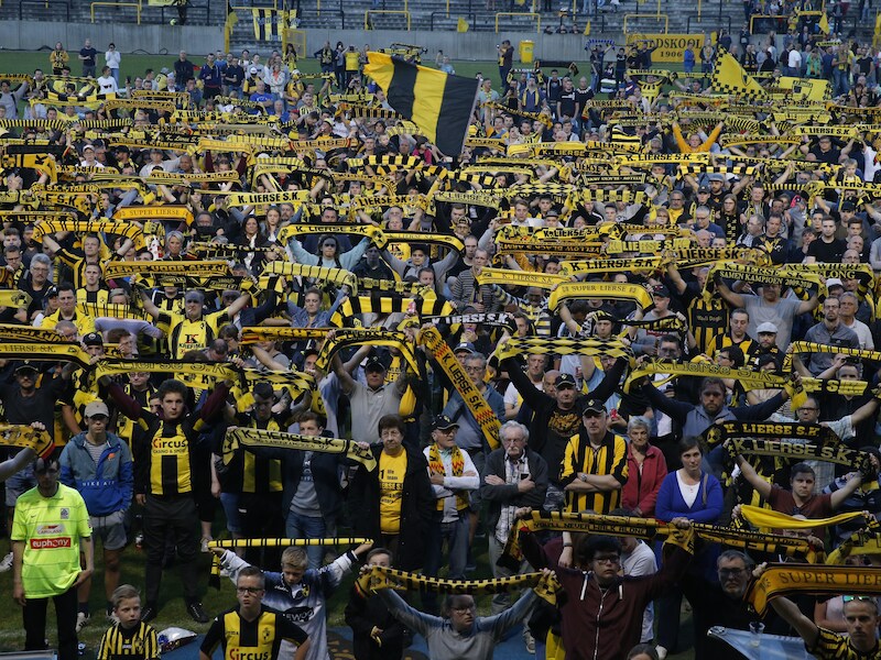 "17 jaar wanbeleid": supporters van Lierse houden wake op het Lisp voor hun ter ziele gegane club