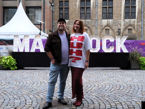 Sander Gillis en Cato Peeters presenteren Maanrock voor het tweede jaar op rij.