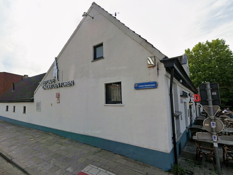 Eetcafé Onder den Toren is sinds kort definitief gesloten.