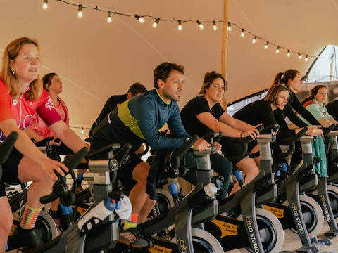 Cyclo Studio opent nieuwe outdoor cycling locatie in Oostende
