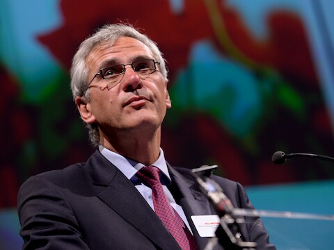 Kris Peeters hamert vooral op het dichten van de loonkloof.