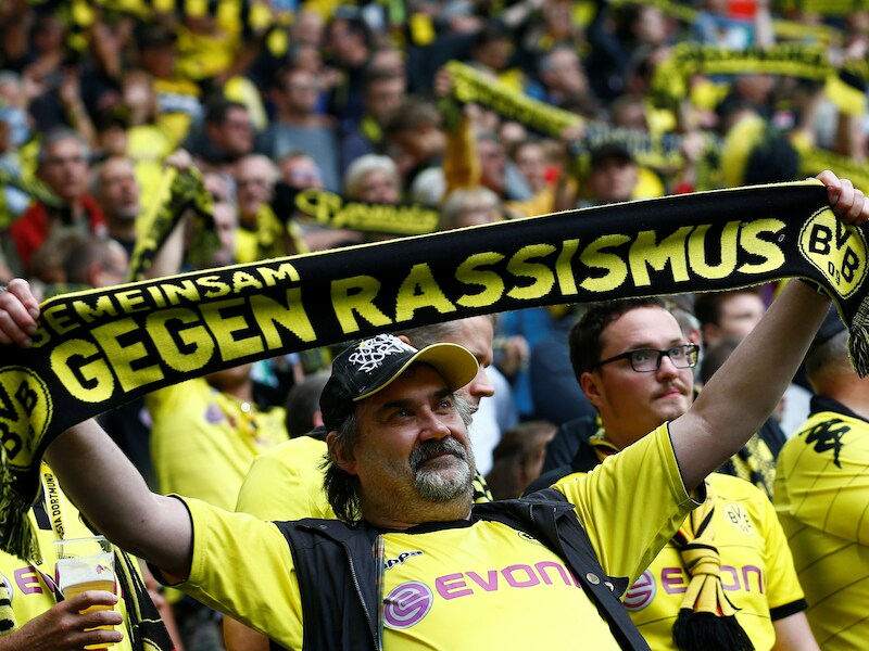 FIFA gaat racisme in stadions strenger bestraffen