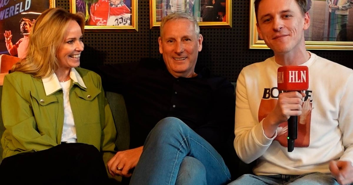 Viktor Verhulst houdt lippen op elkaar over verloving, Gert spreekt wel:  “Zijn schoonpapa was niet akkoord met mijn idee over het feest” | Showbizz  | HLN.be