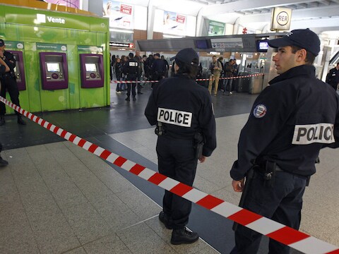 Politieonderzoek in de Franse zakenwijk La Défense.