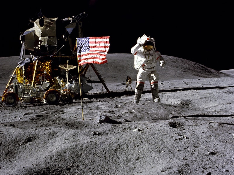 De Amerikaanse astronaut Buzz Aldrin zette als tweede mens een voet op de maan tijdens de Apollo 11-missie in 1969.