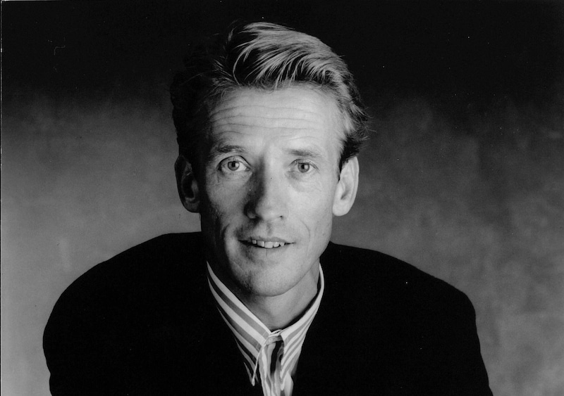 Nederlands tv-icoon Jan Lenferink (77) overleden: cultpresentator was  inspiratiebron voor Vlaamse collega's | Showbizz | HLN.be
